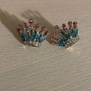 Betsey Johnson crown earrings